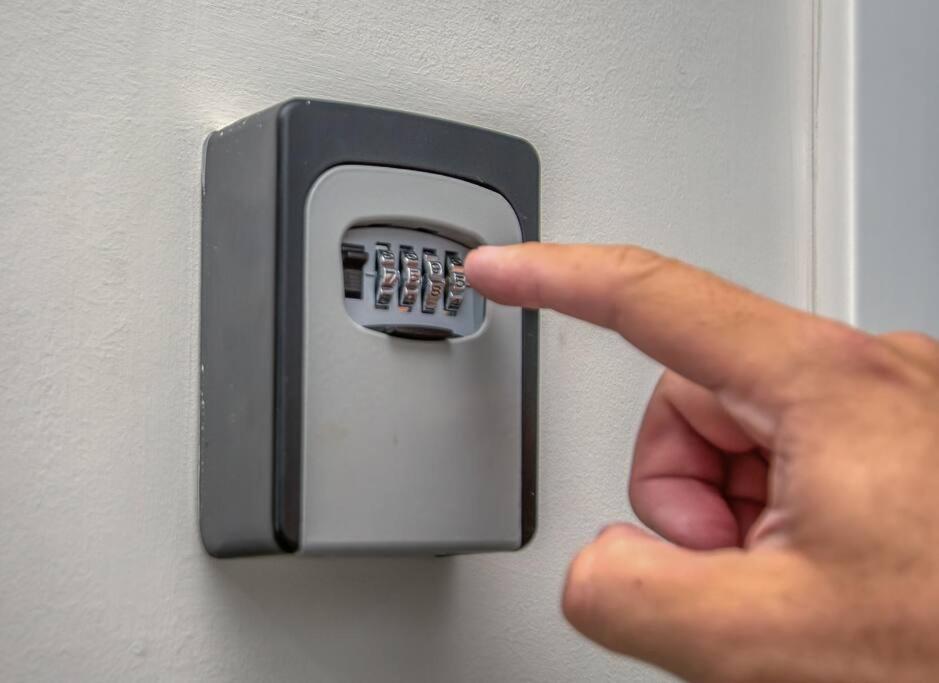 A Estrenar! Apartamento Con Pileta Zona Aeropuerto Wifi 200Mg Ασουνσιόν Εξωτερικό φωτογραφία